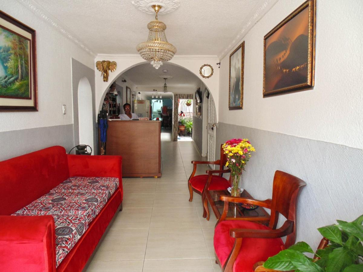 Hotel Ciudad Senora Буґа Екстер'єр фото