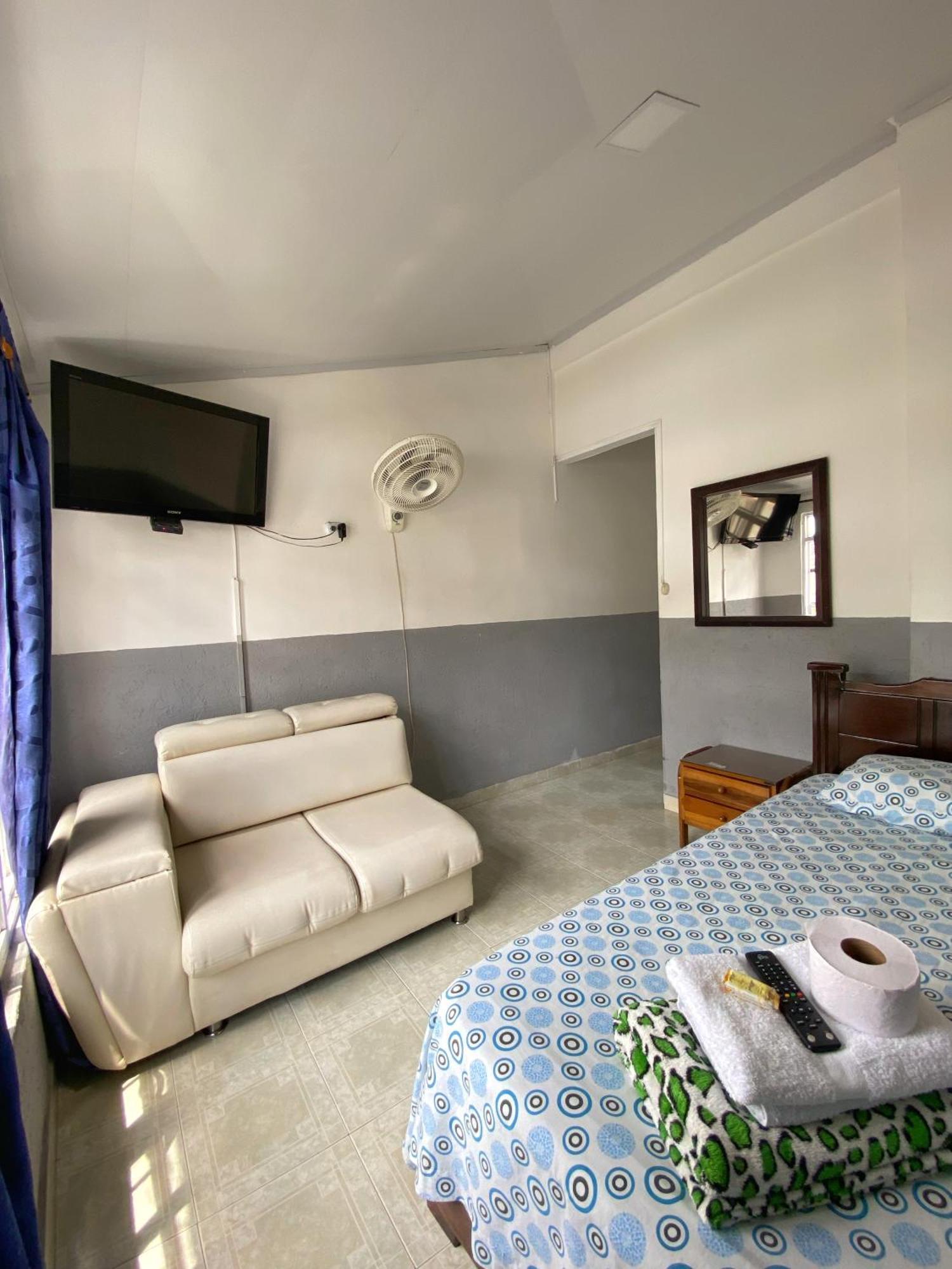 Hotel Ciudad Senora Буґа Екстер'єр фото